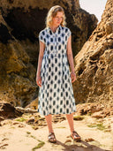Leinenkleid mit Ärmeln in Midilänge