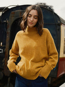 Pullover mit gesprenkelter aufgesetzter Tasche