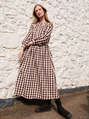 Kragenfreies Gingham-Midikleid