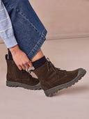 Schnürstiefel mit Vorderkappe