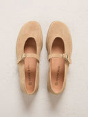 Ballerinas aus Wildleder mit Riemchendetail